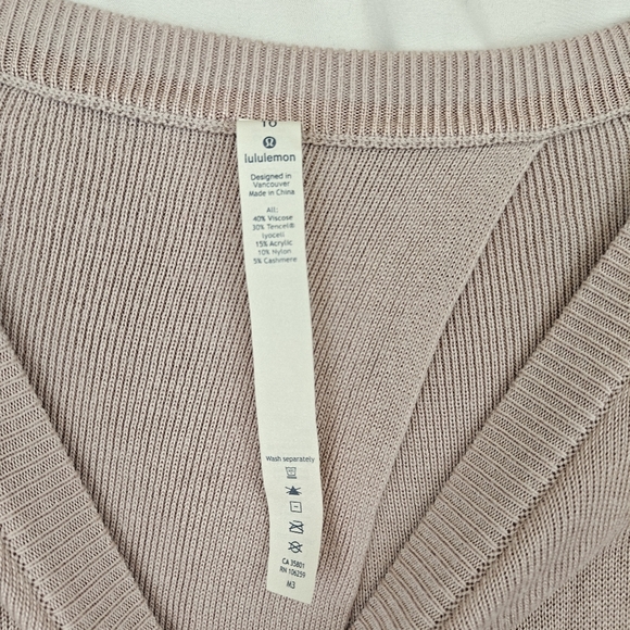 Lululemon Bring It Backbend Sweater Women 10 Pullover Pink Cashmere Open Back - Picture 13 of 15